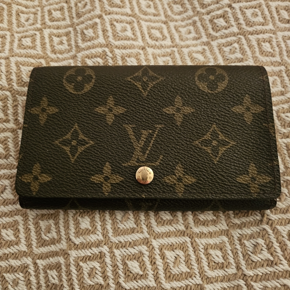 Authentic Louis Vuitton Wallet